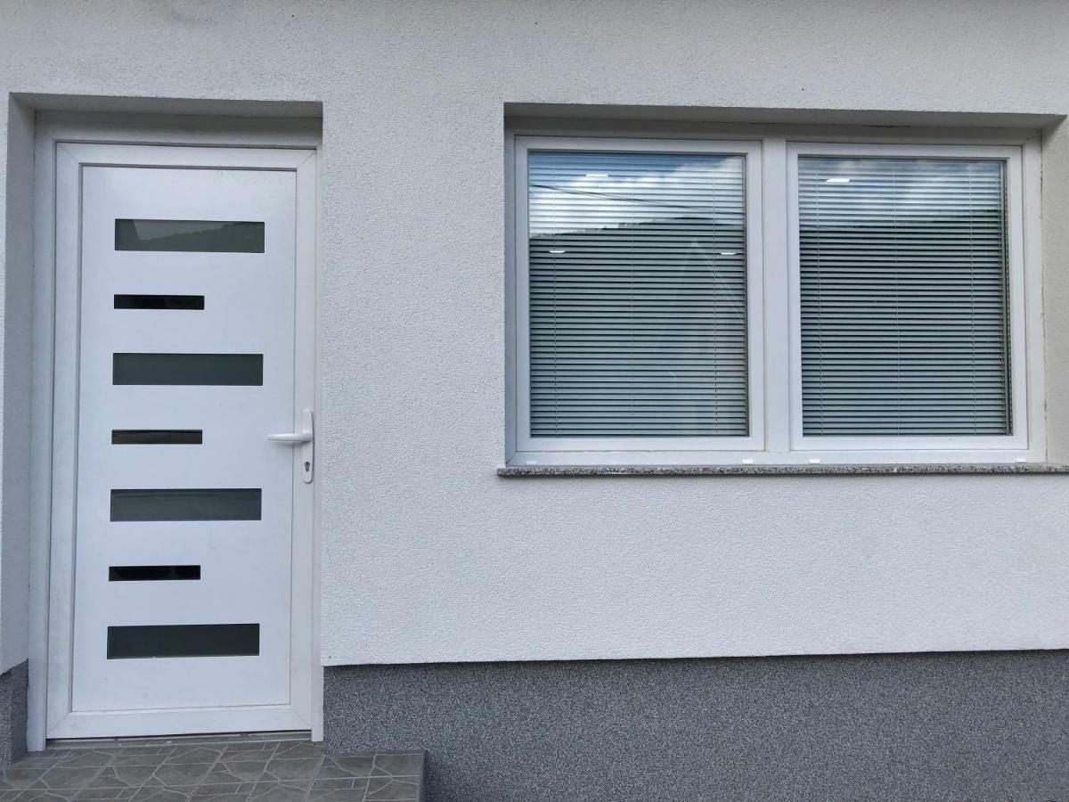 Apartman Danijela Otočac Dış mekan fotoğraf