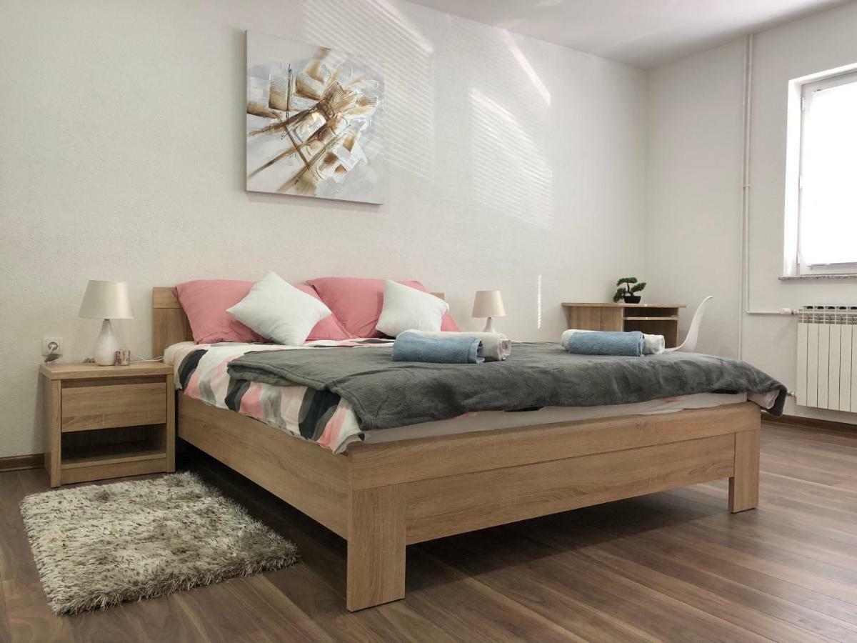 Apartman Danijela Otočac Dış mekan fotoğraf