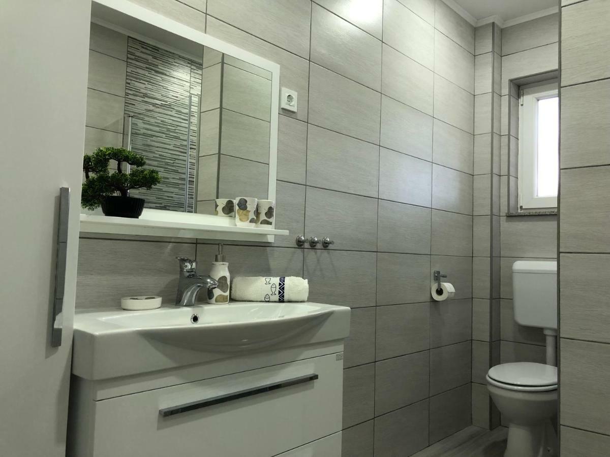 Apartman Danijela Otočac Dış mekan fotoğraf
